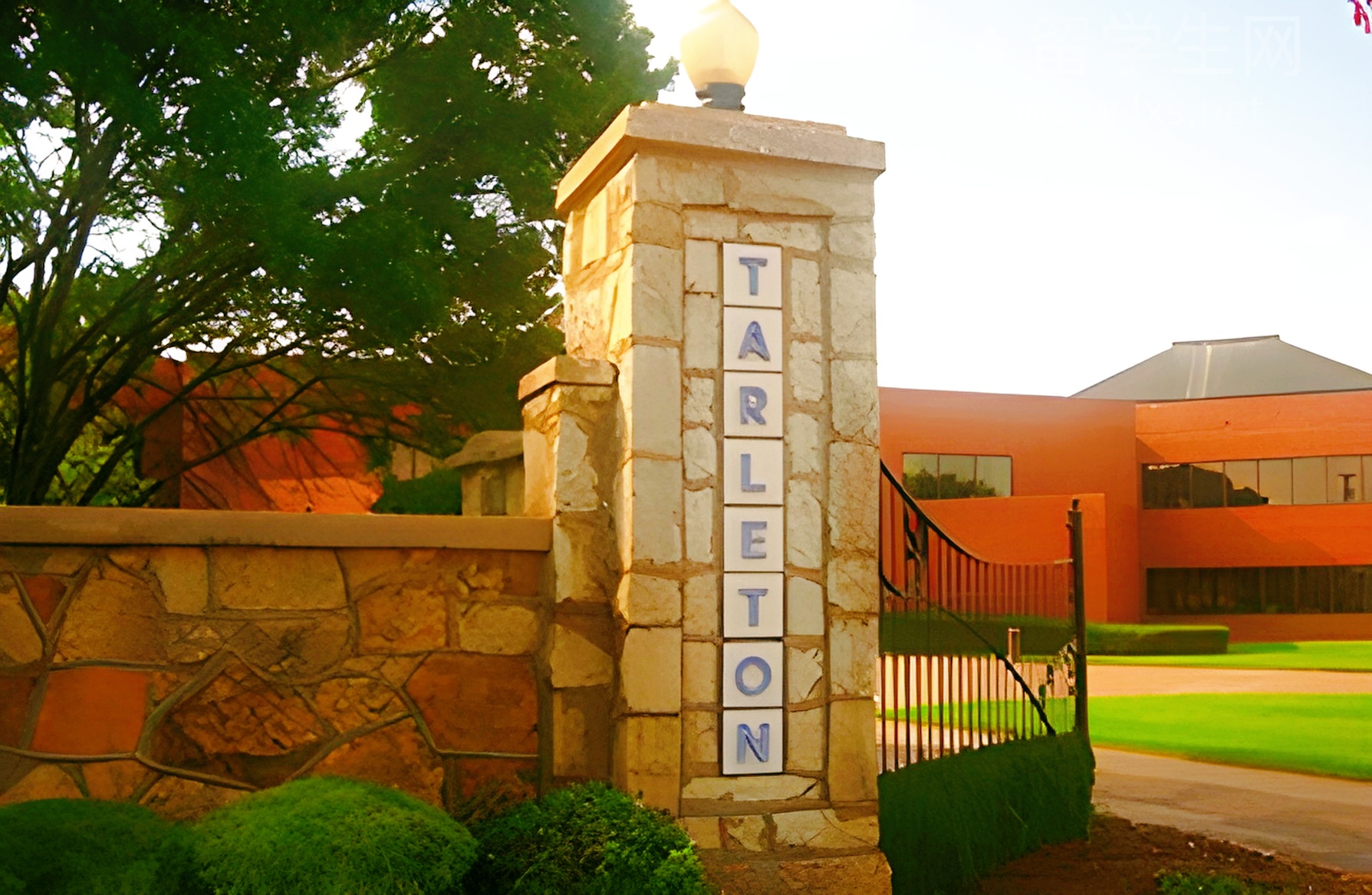 告别emo!温哥华这7所神仙大学太治愈了