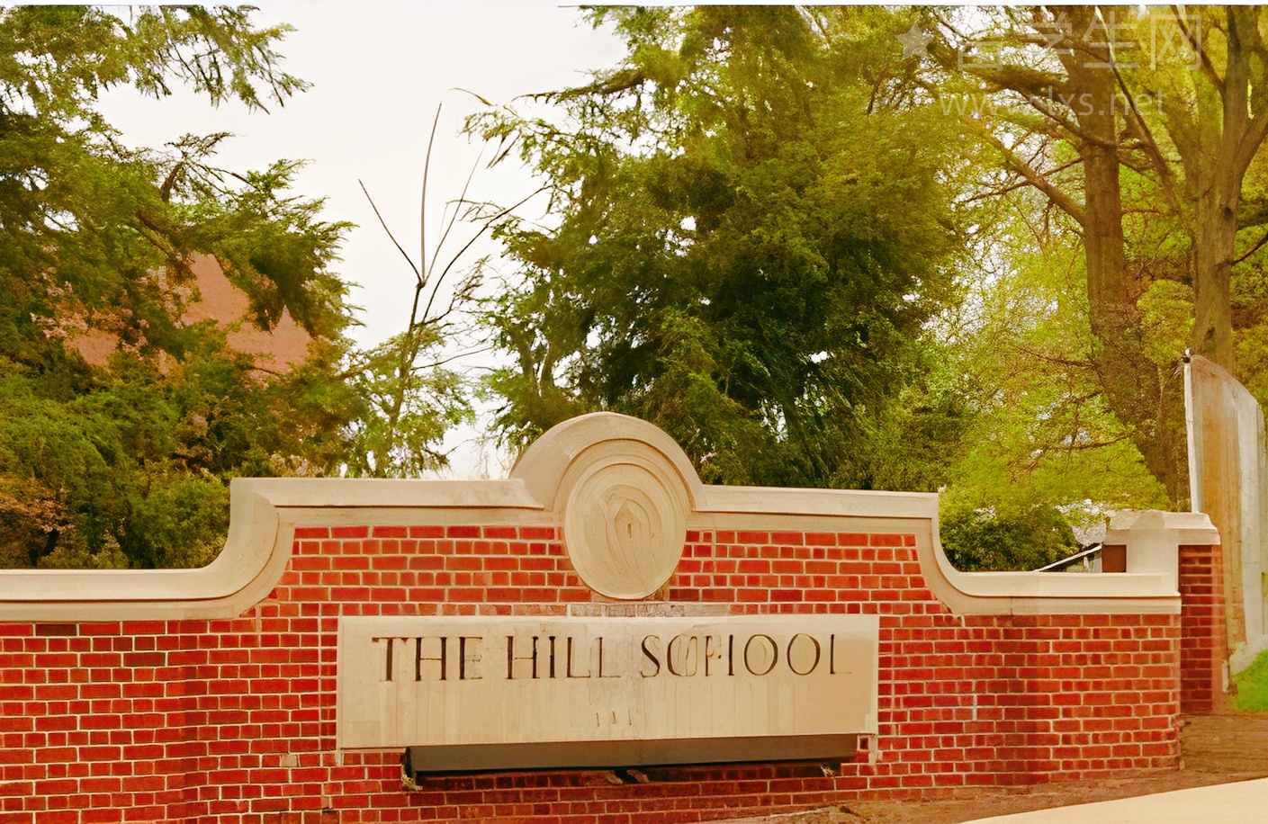 英国本科学费生活费，一篇给你算明白