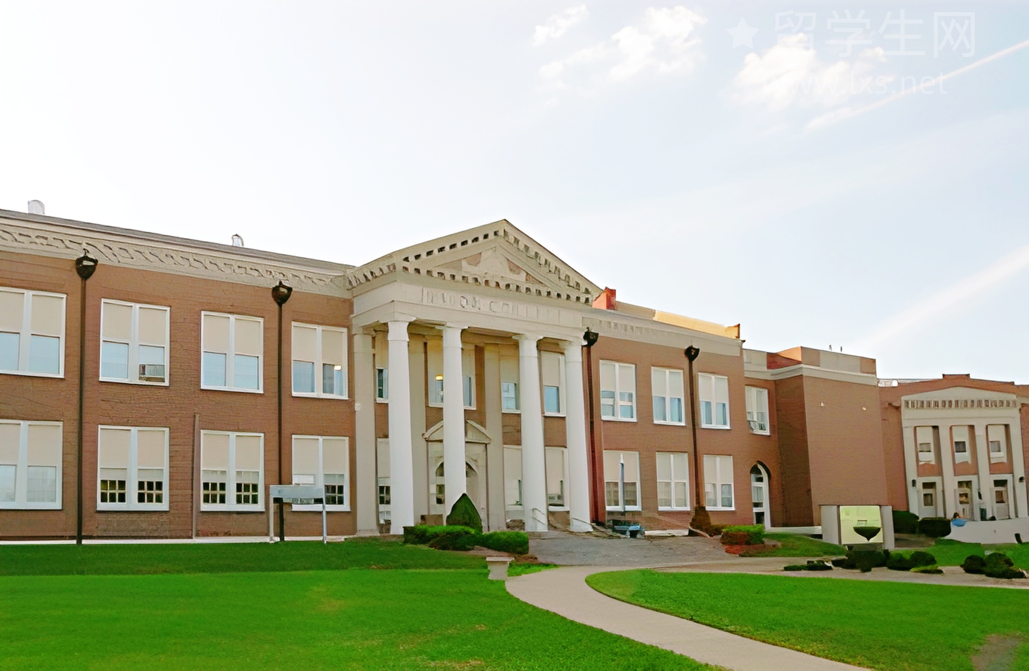 环球雅思市值：教育界的资本巨兽