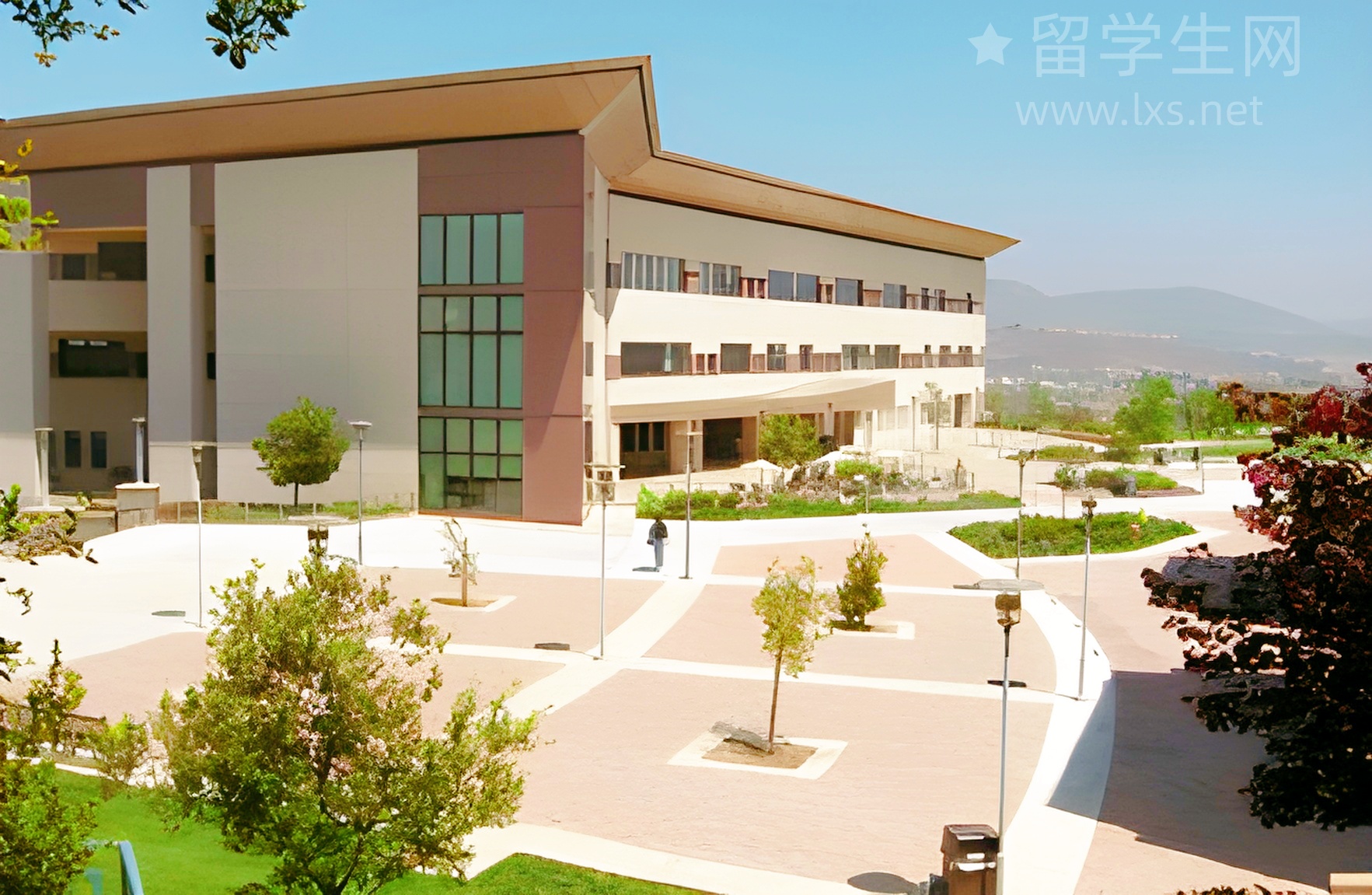 在东莞读港城大，是种什么样的神仙体验？