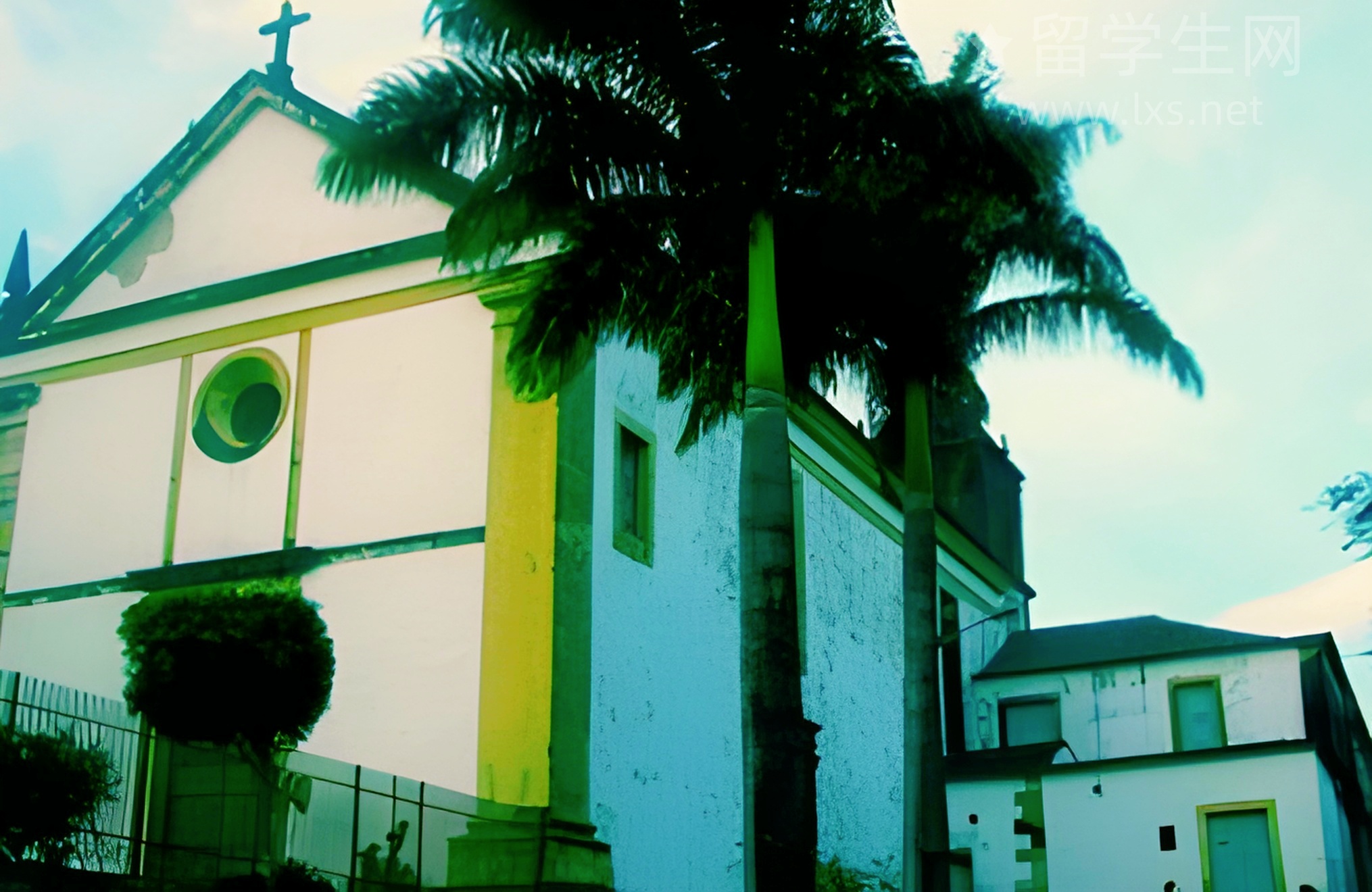 雅思作文高分秘诀：巧用句首副词