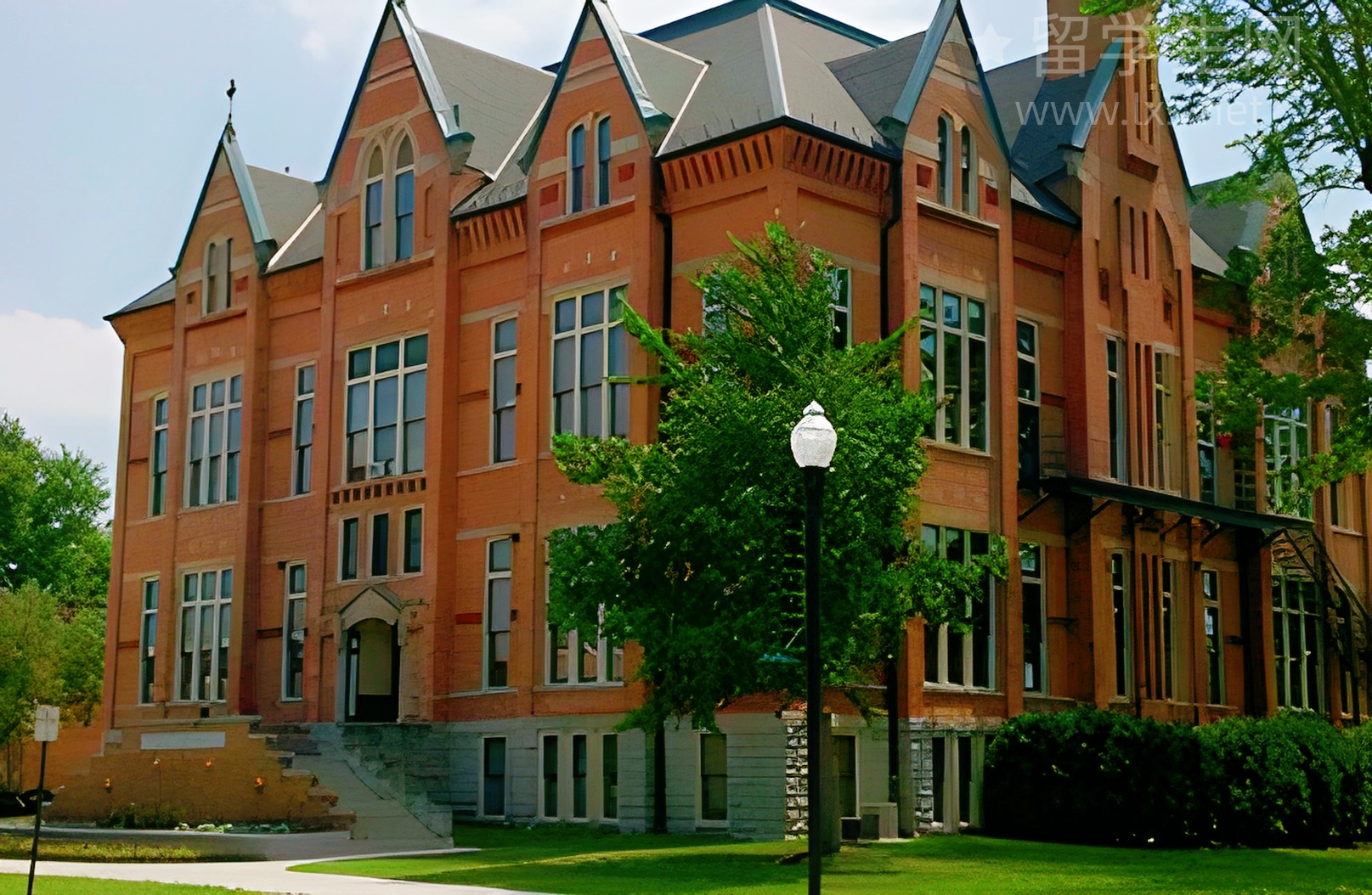 英国留学申请费用清单，看完心里有底