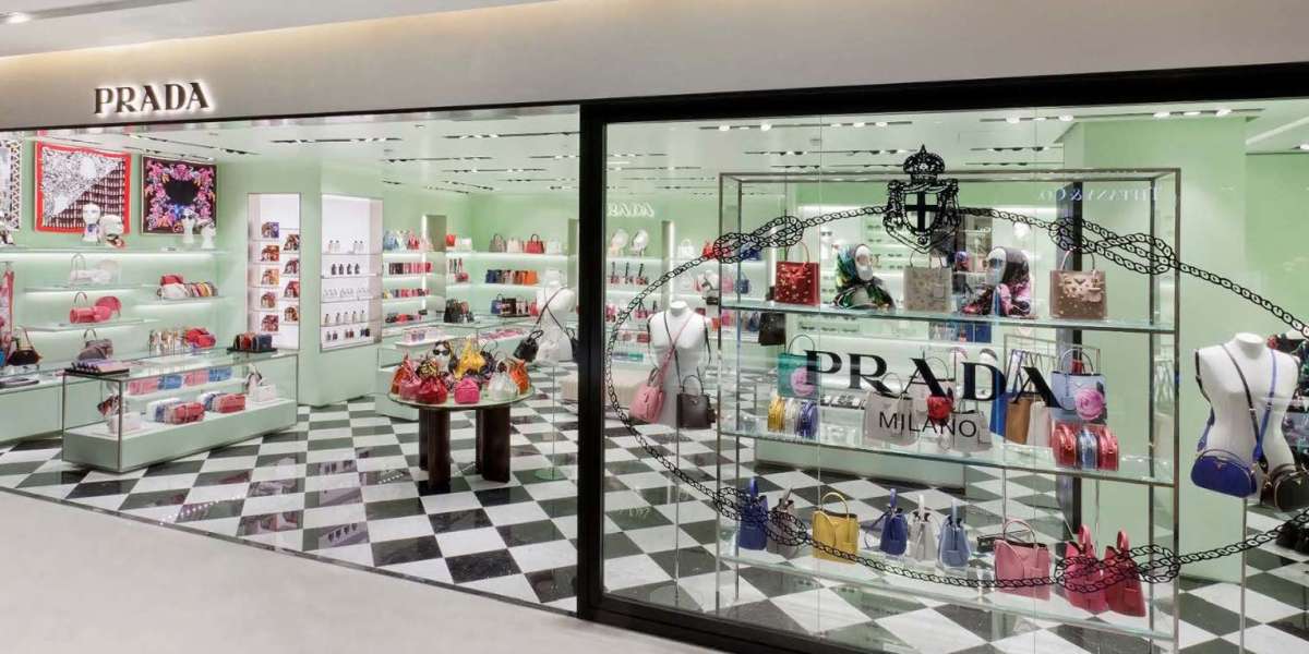 Prada Shoes Outlet pieces as well as jewelry