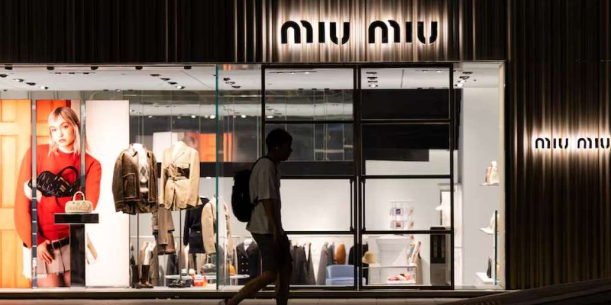 Miu Miu Shoes Store to another subscriber