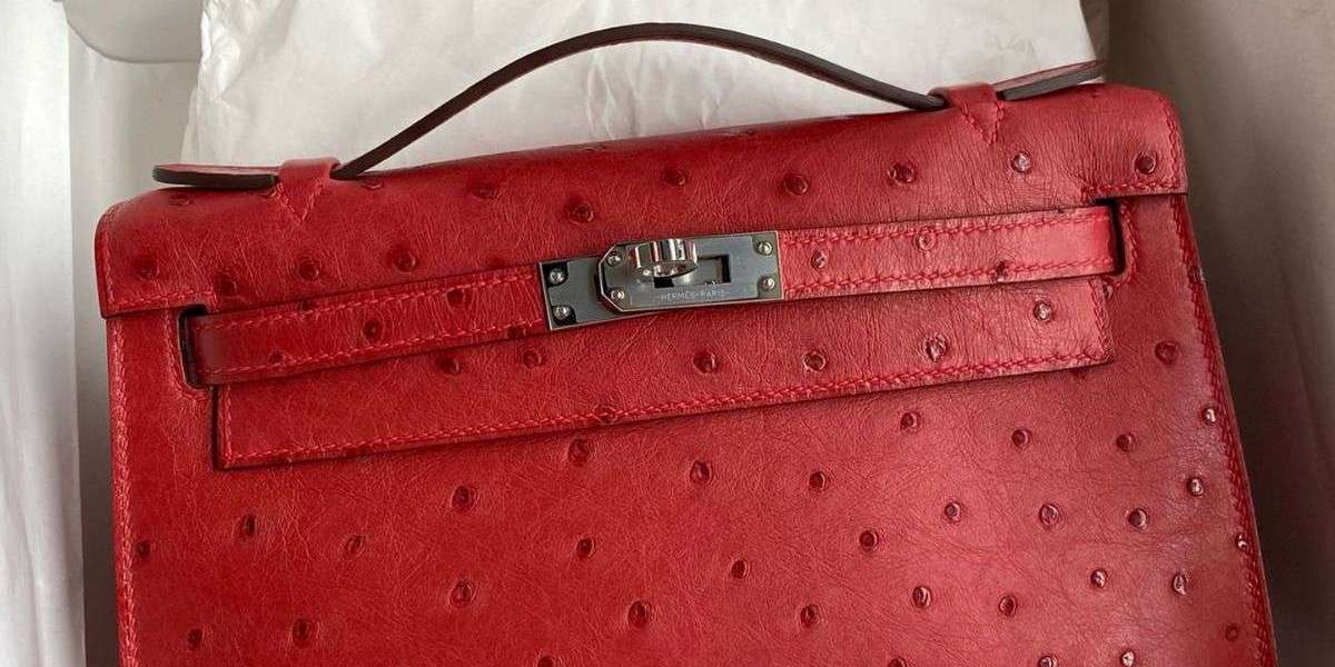 her vintage paddington Hermes Bags Sale in back