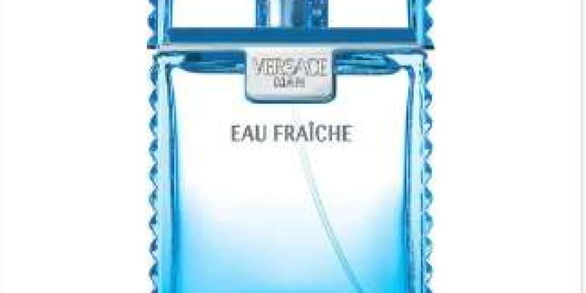 凡賽斯香水品牌故事｜從時尚帝國到香氛經典