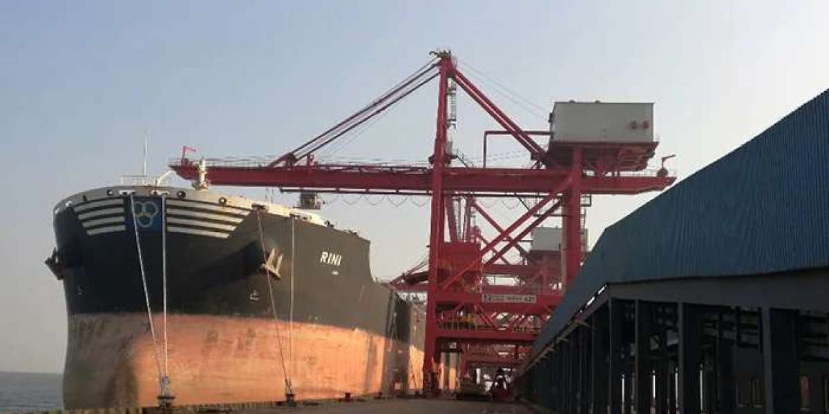 The Role of China Bridge Type Grab Ship Unloader by Dezhong Equipment