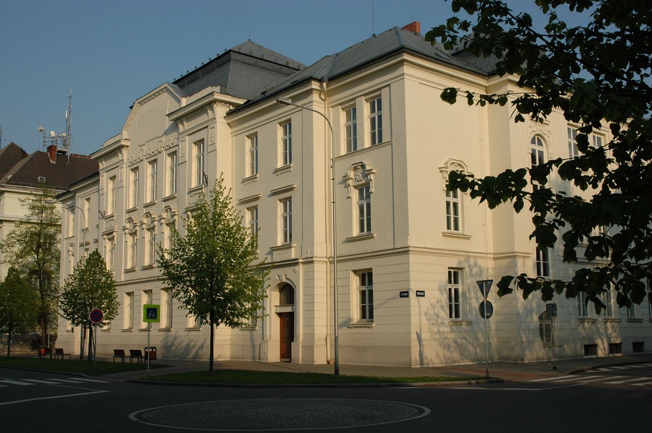 Ostrava dekanat PrF OU 20080426