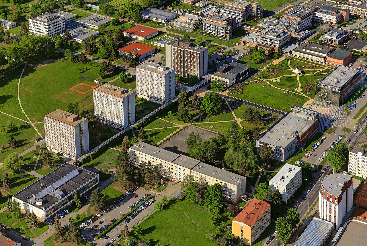Letecký pohled na kampus Jihočeské univerzity