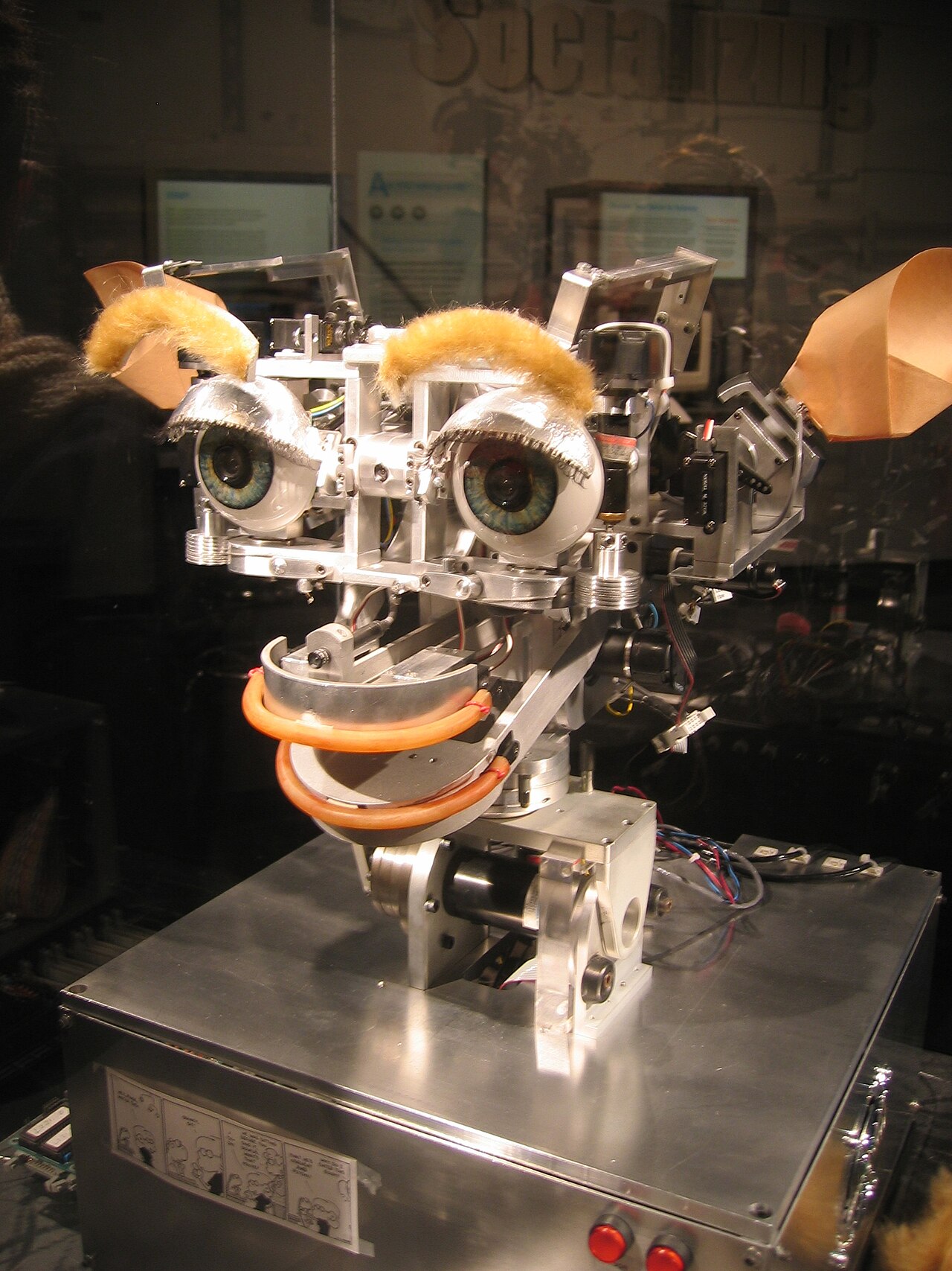 Kismet robot 20051016