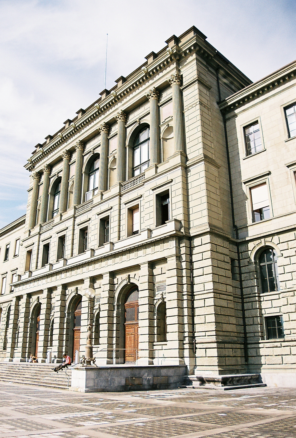 苏黎世联邦理工学院