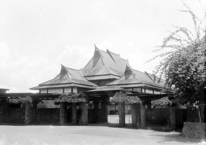 COLLECTIE TROPENMUSEUM De Technische Hogeschool in Bandoeng TMnr 10028375