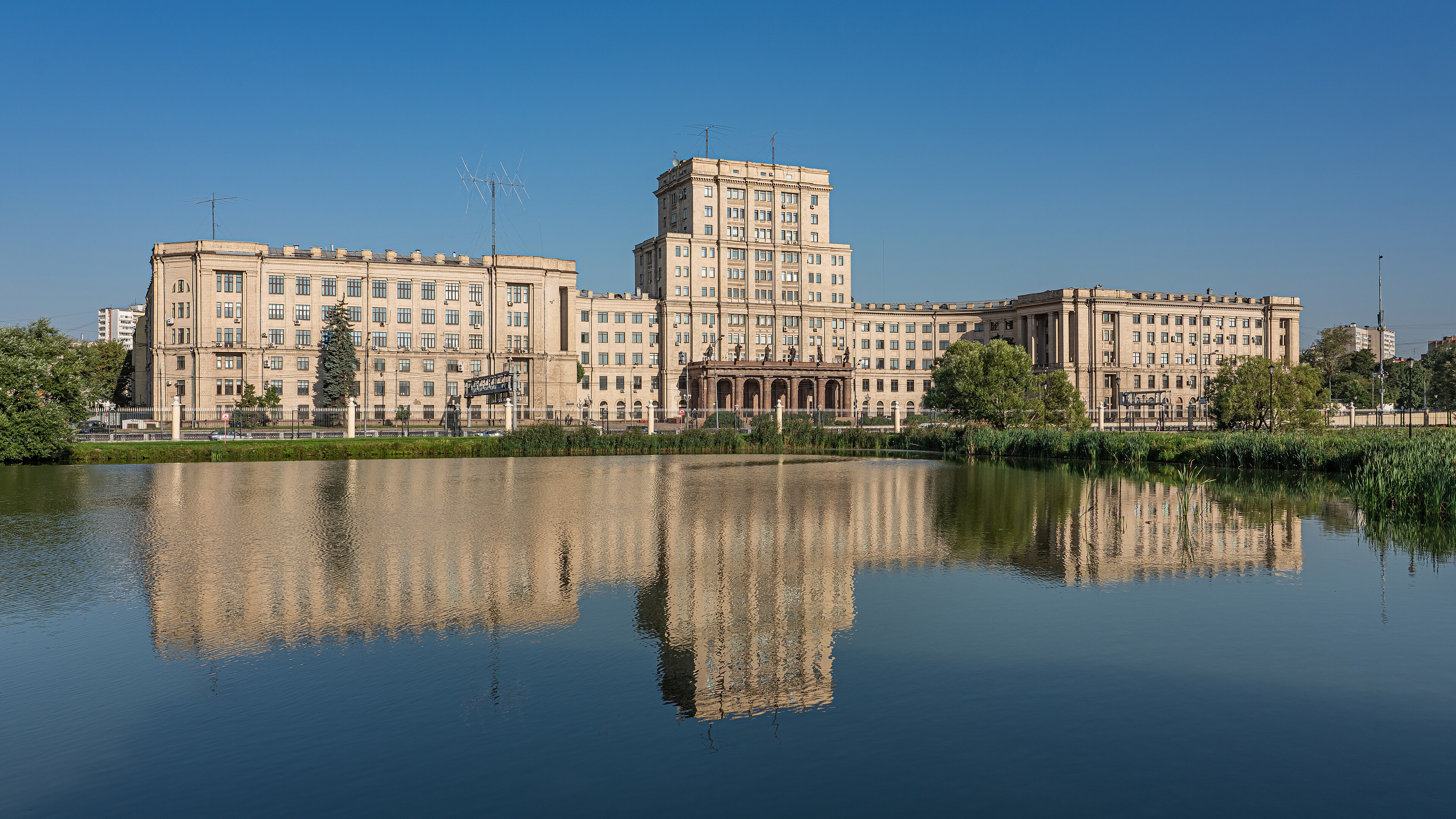鲍曼莫斯科国立技术大学