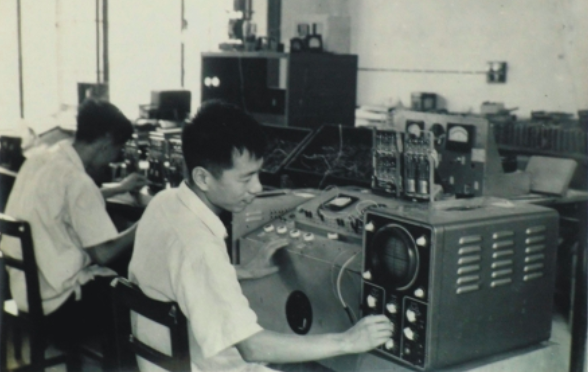 First Russian-Chinese translation electronic computer in China