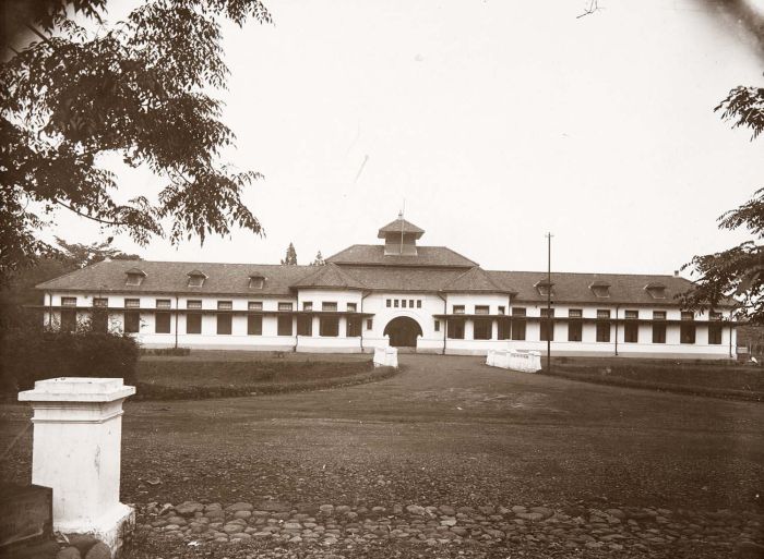 COLLECTIE TROPENMUSEUM Middelbare Landbouwschool Buitenzorg TMnr 60016646
