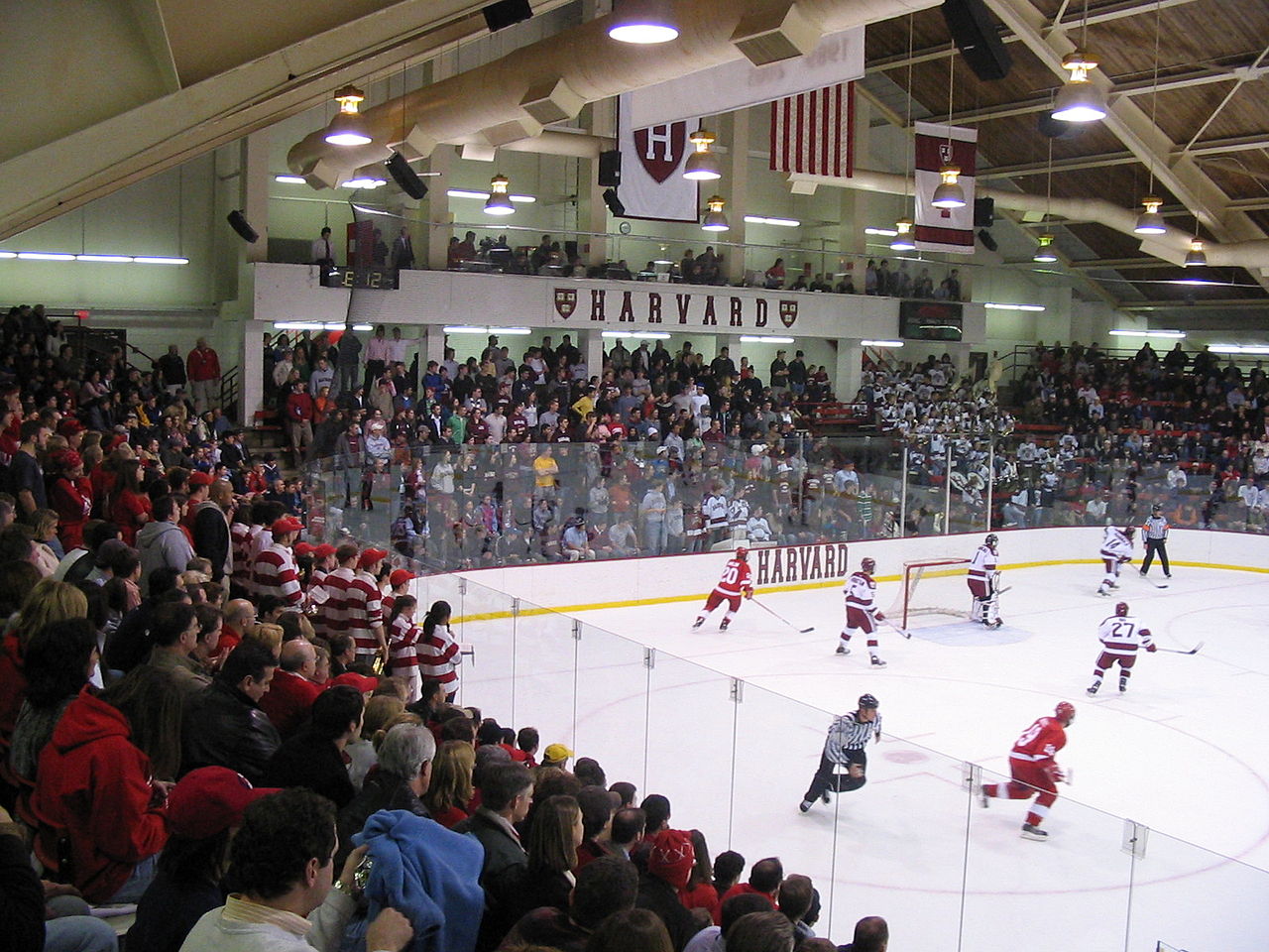 Bright Hockey Center, Harvard
