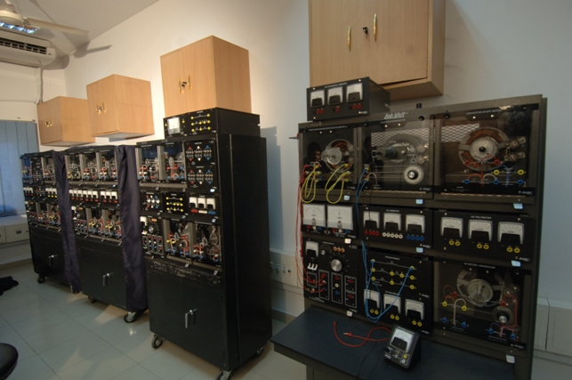 A View of Electrical Machine Lab 1 of AIUB
