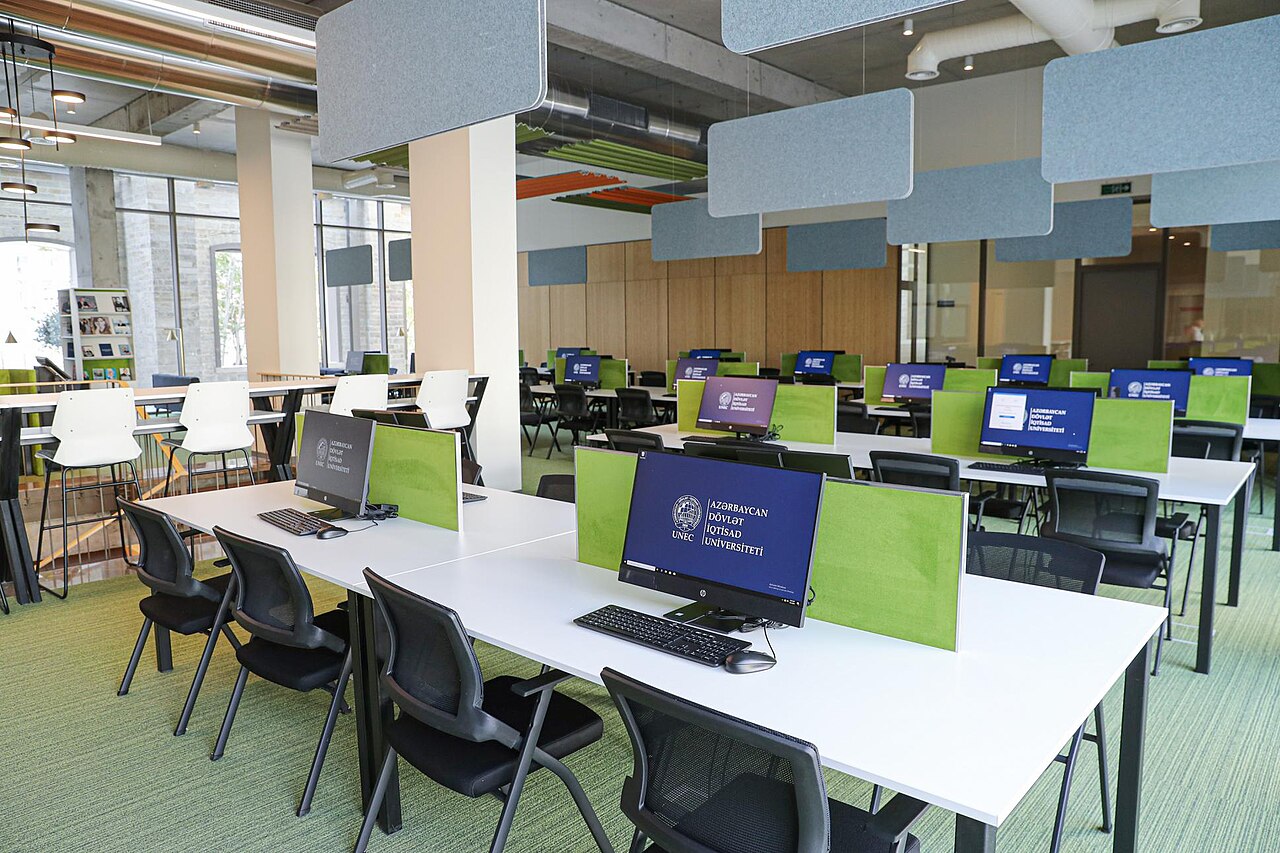 Ilham Aliyev inaugurated newly reconstructed education facility No.3 of UNEC 16