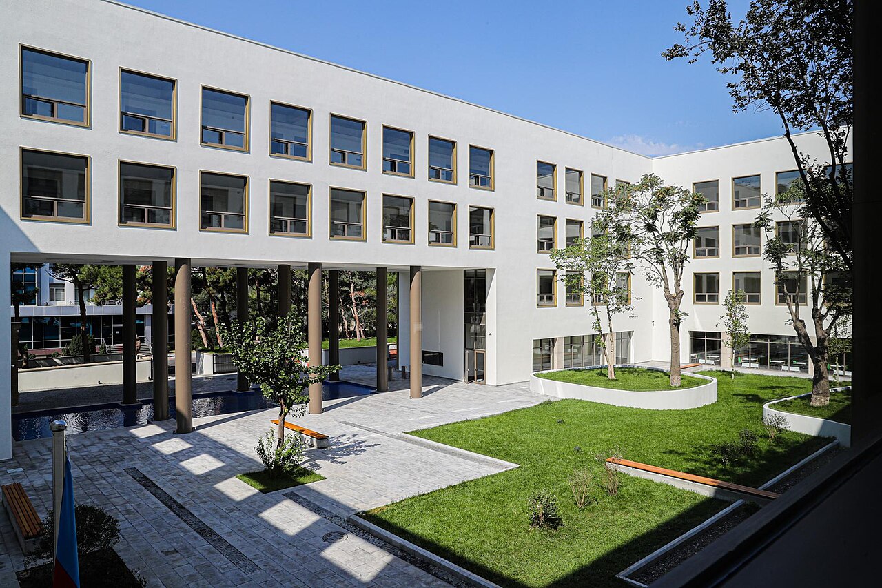 Ilham Aliyev inaugurated newly reconstructed education facility No.3 of UNEC 20