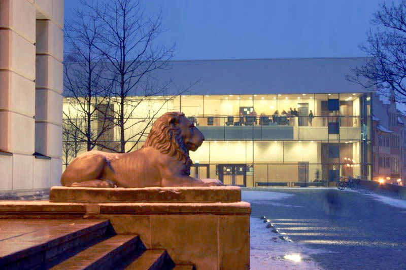 Halleuniplatz