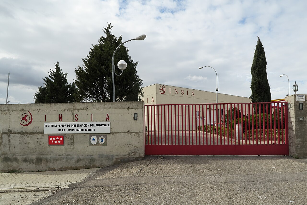Instituto de Investigación del Automóvil (Universidad Politécnica de Madrid), entrada principal