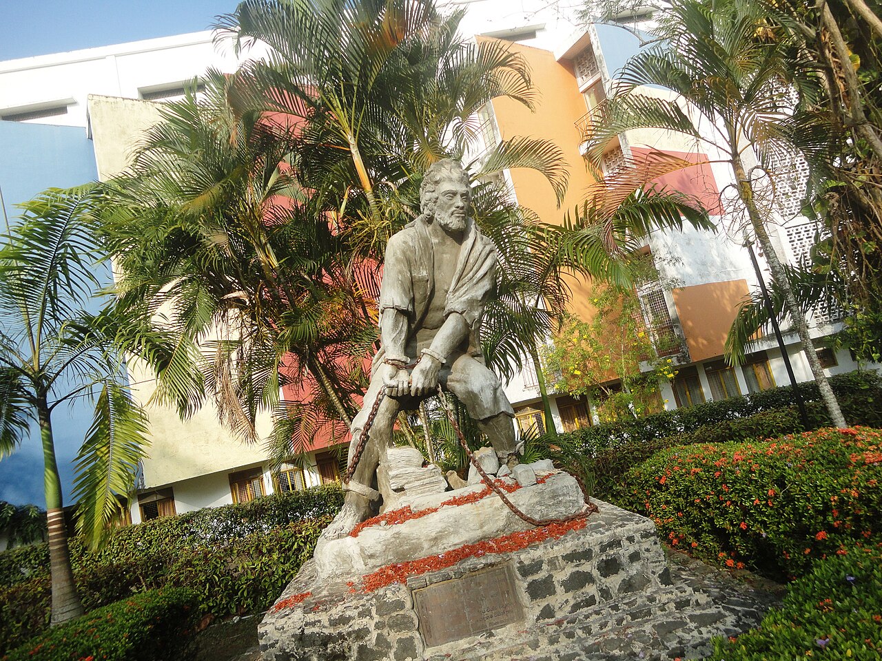 Students Hero Statue Sri Jayewardenepura University Sri Lanka