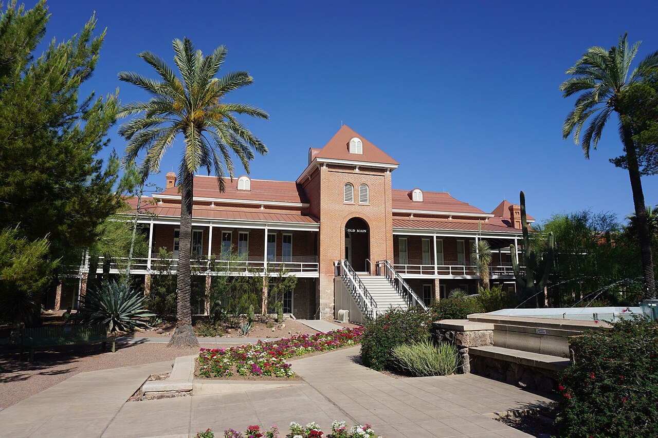 University of Arizona May 2019 09 (Old Main)