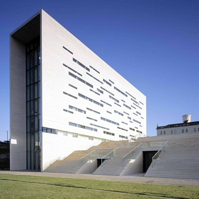 里斯本新大學