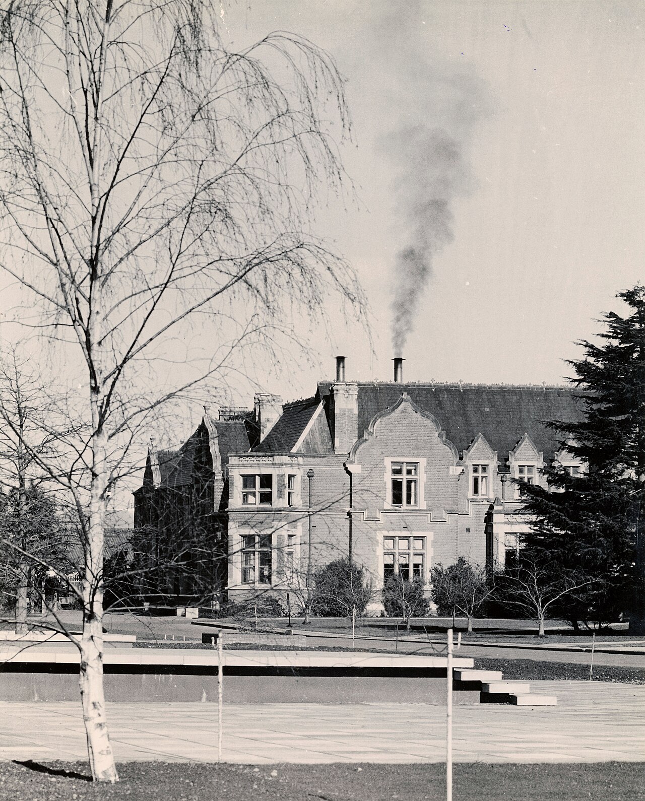 1968 Ivey Hall A2004-029-8-11-33