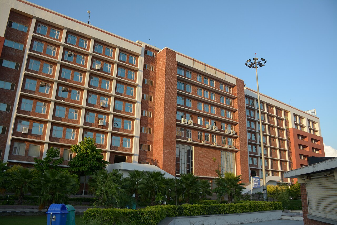 Main Block Chandigarh University
