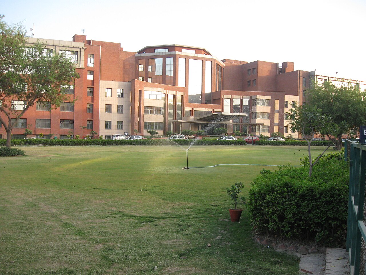 Amity University E Block