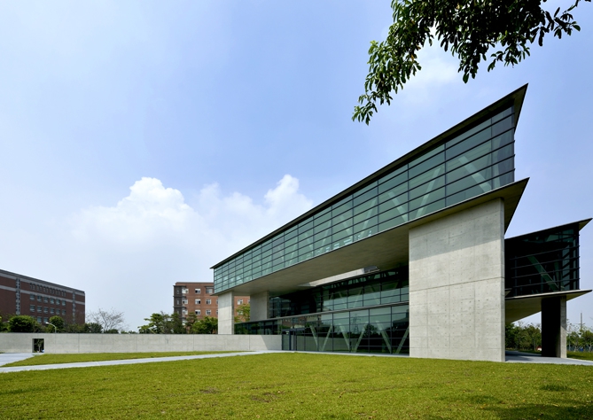 Asia Museum of Modern Art (2)