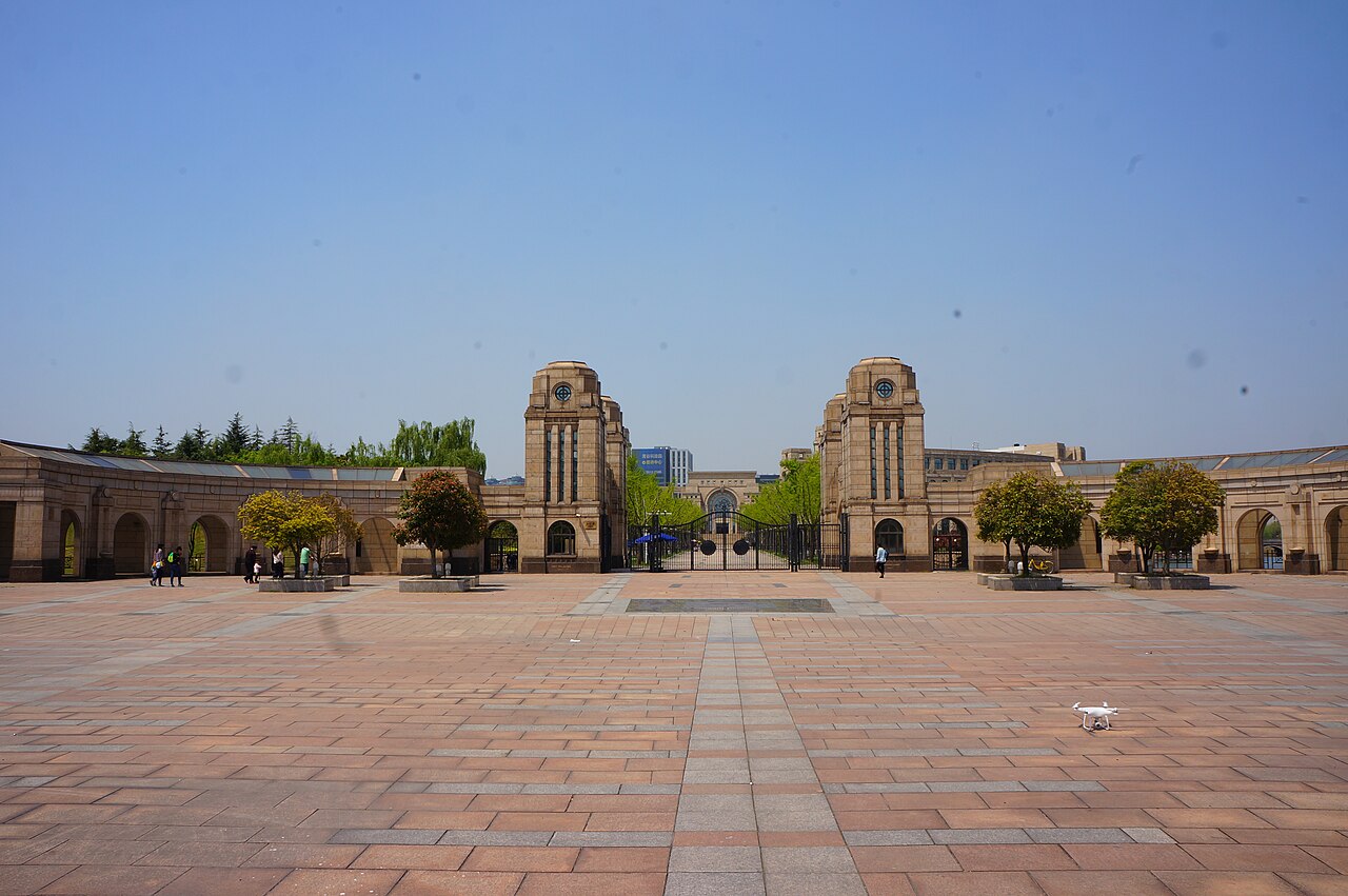 复旦大学