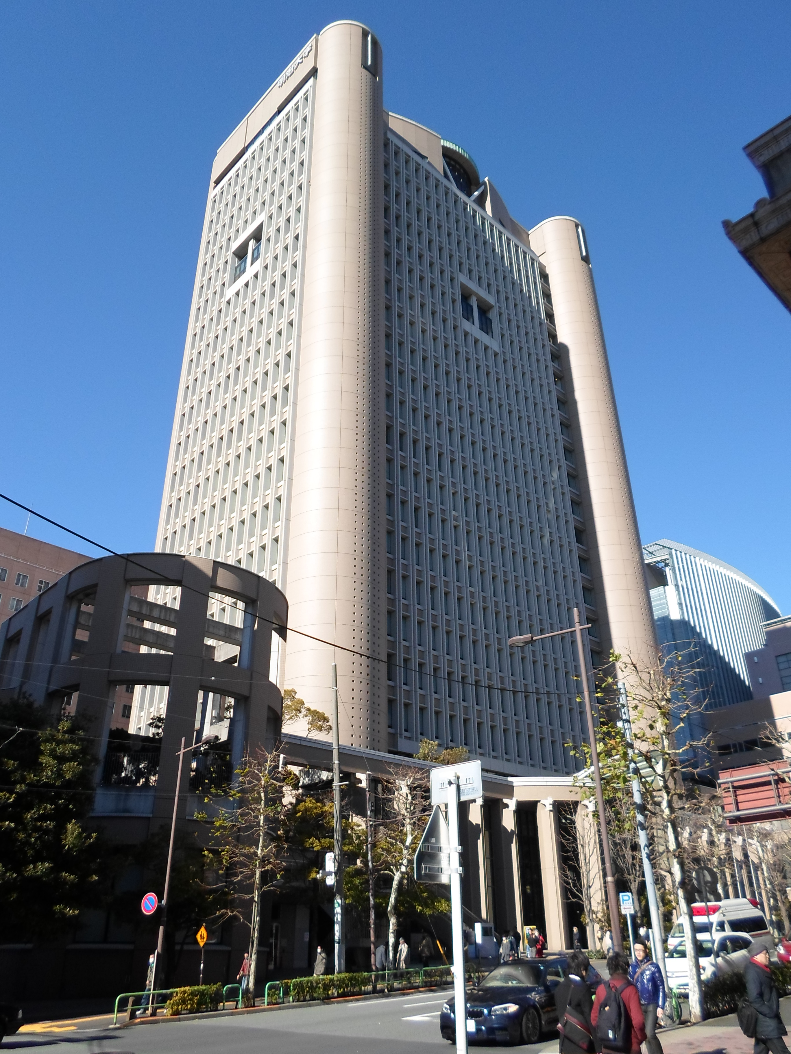 明治大学