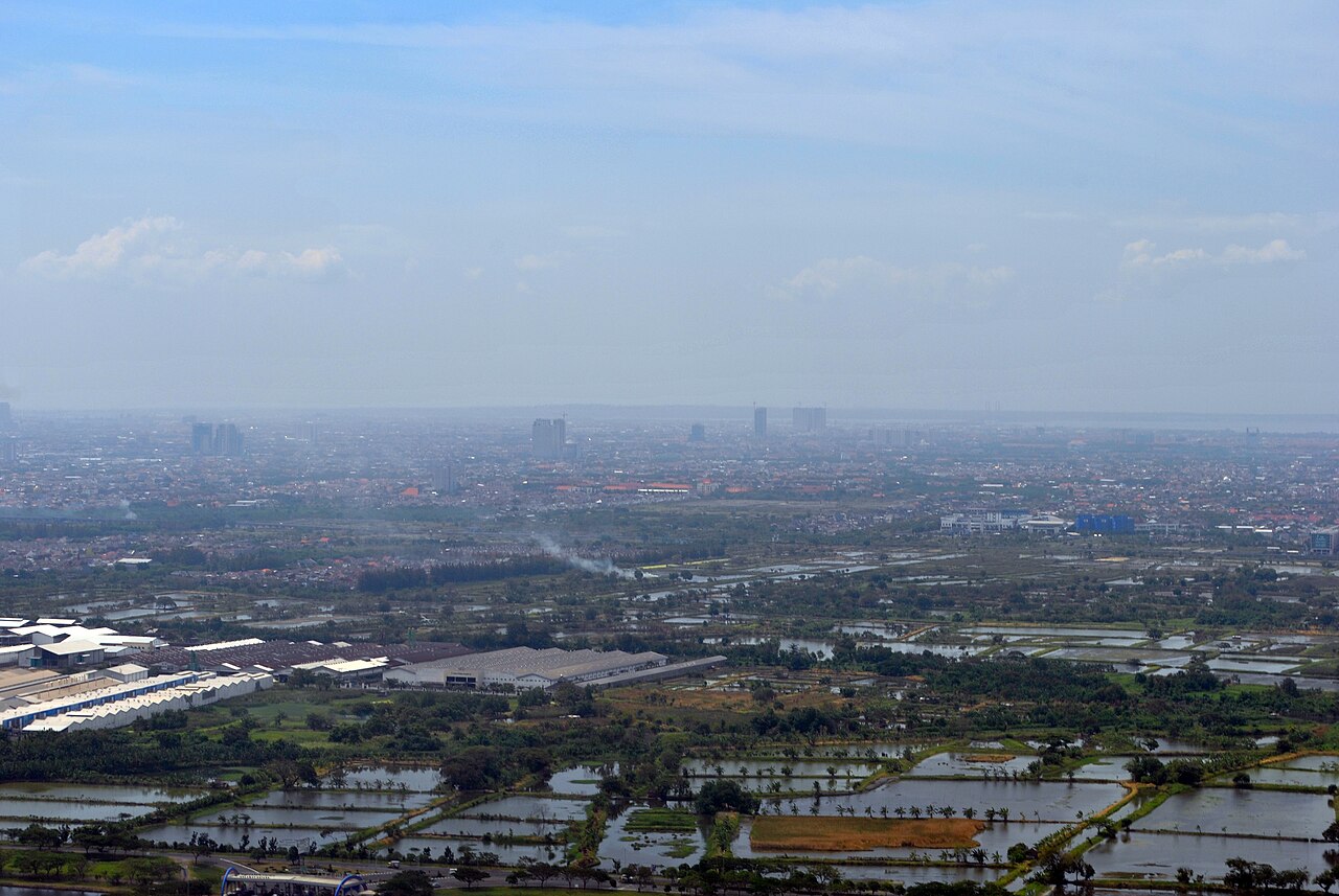 Cakrawala Surabaya (30617482531)