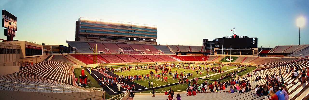 Jones AT&T Stadium (August 2013)