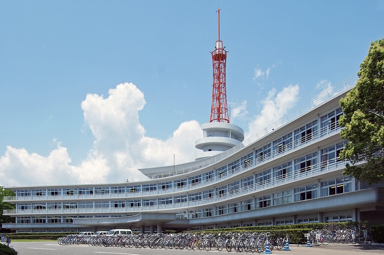 Tokai University Shonan Building 1