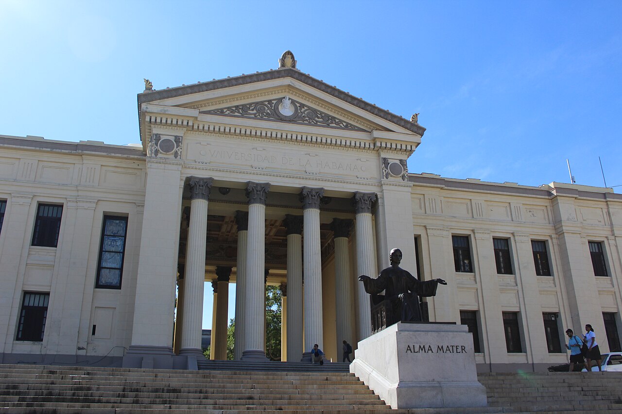 Entrada Universidad de la Habana