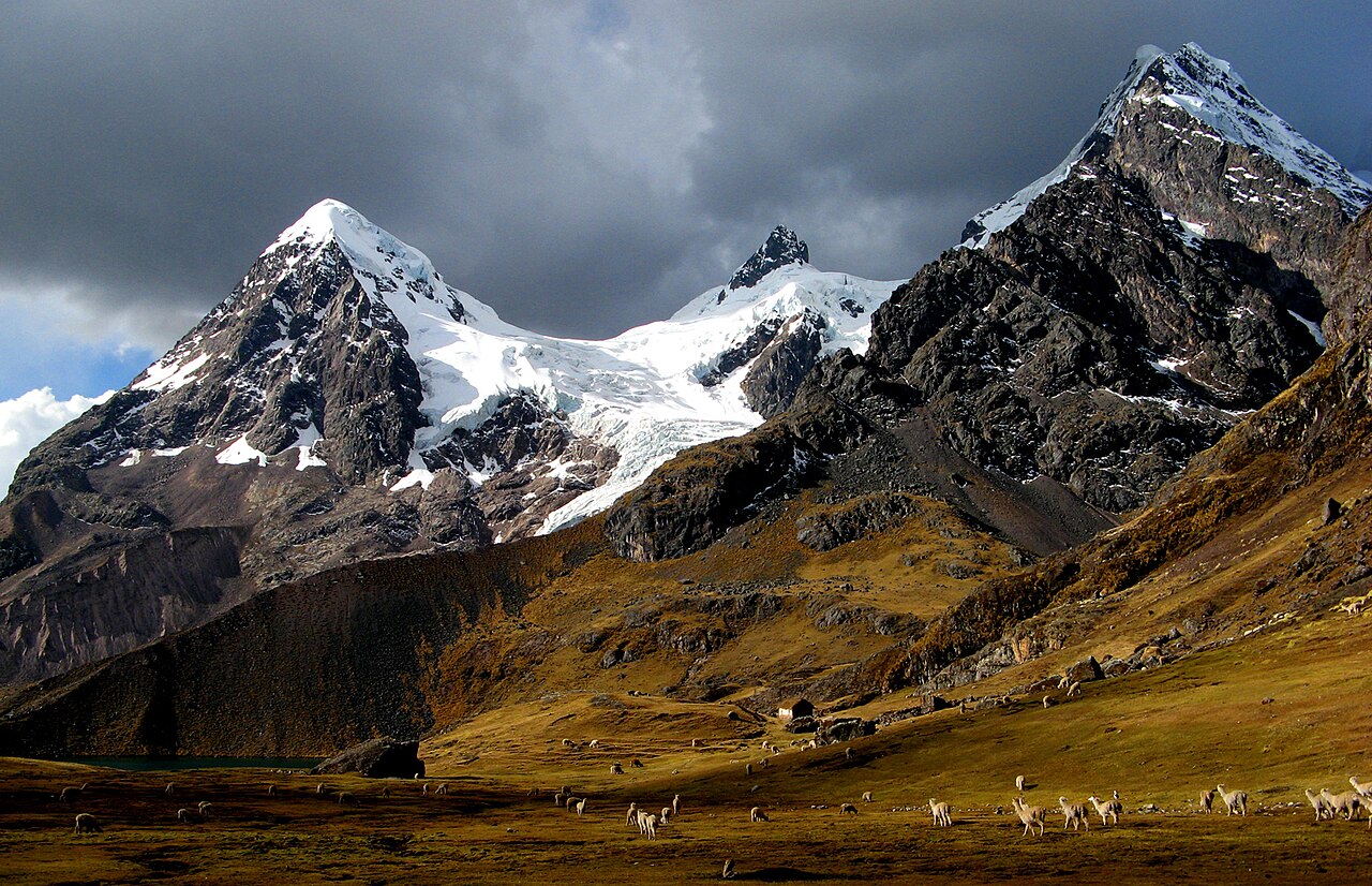 Ausangate-hillside-MT