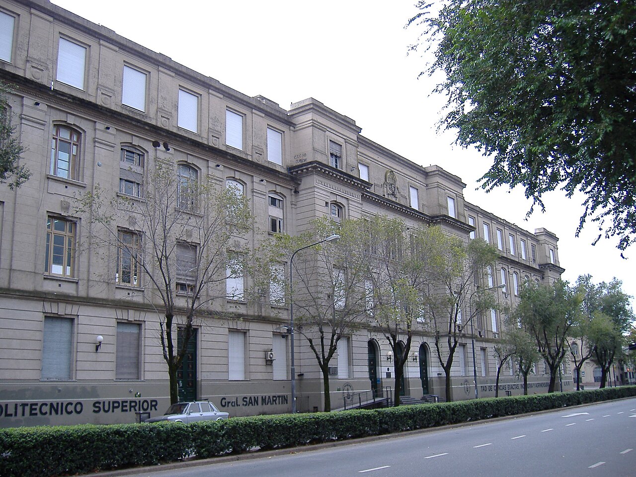 UNR Facultad de Ingeniería y Politécnico