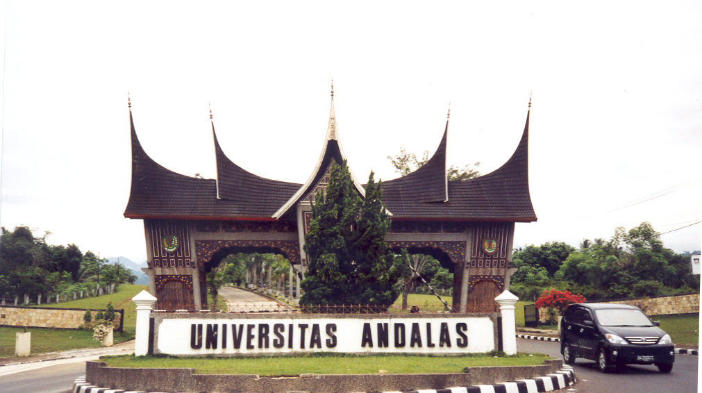 Gate universitas andalas 02