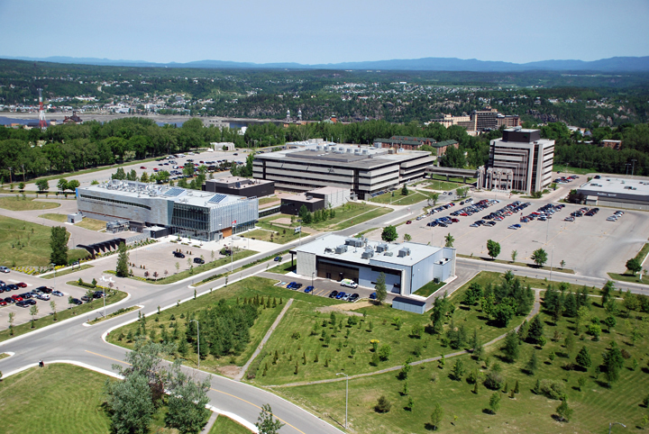 CampusUQAC07 282